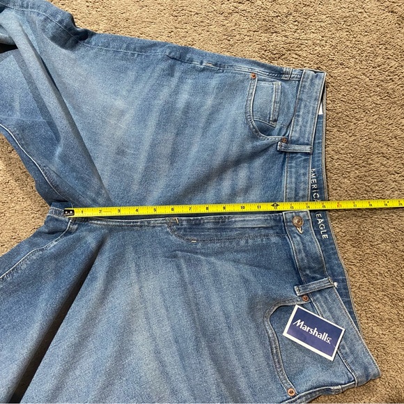 American Eagle Womens High Rise Mom Jean Size 20R Stretch Medium Wash Denim NWOT - Picture 3 of 9